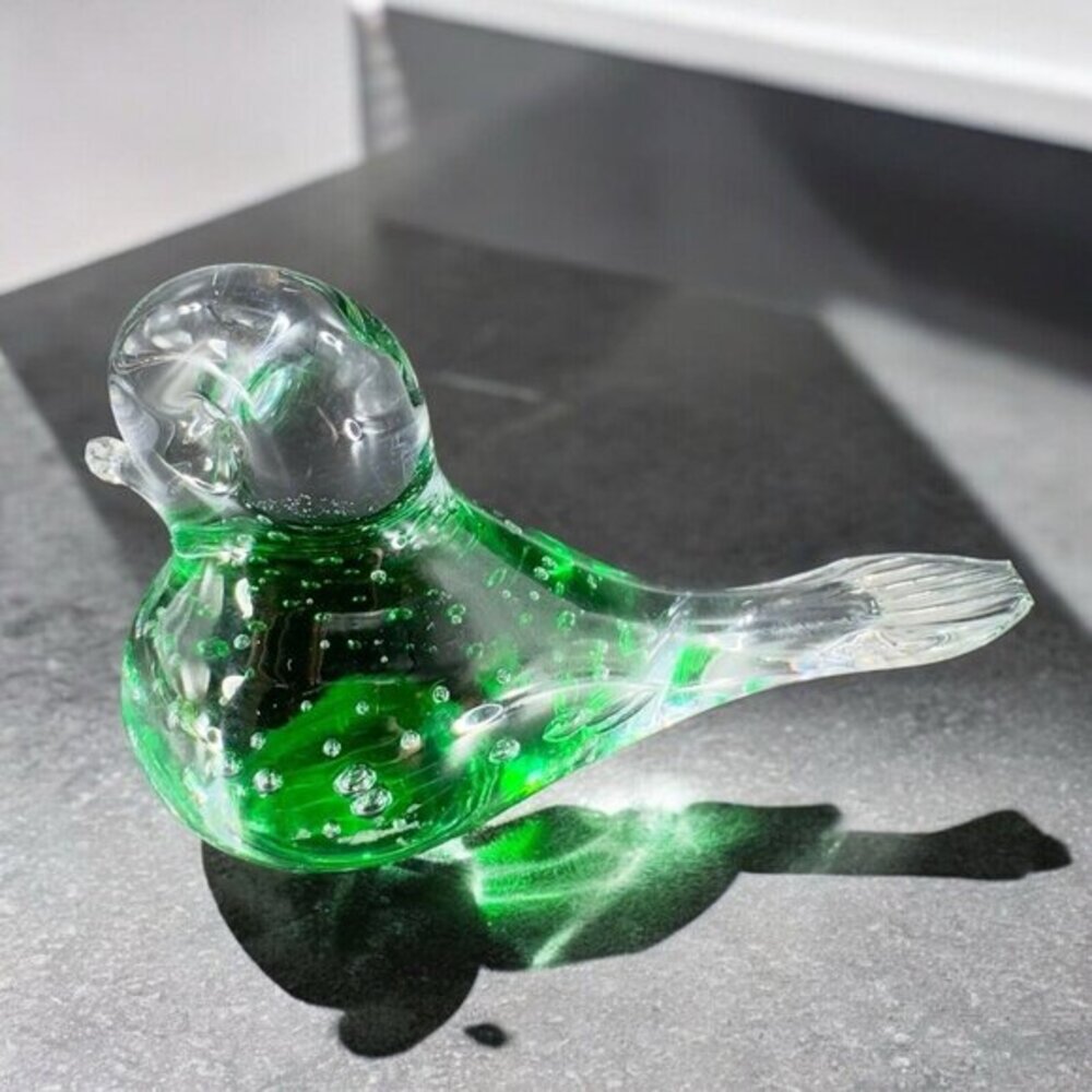 Vintage Italian Art Glass Green Bird Figurine With Small Bubbles Polished Bottom